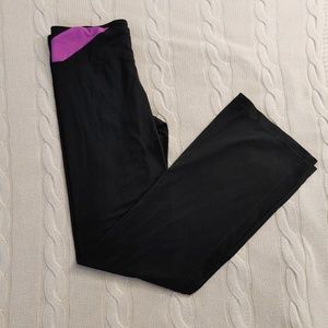 UA bootcut leggings